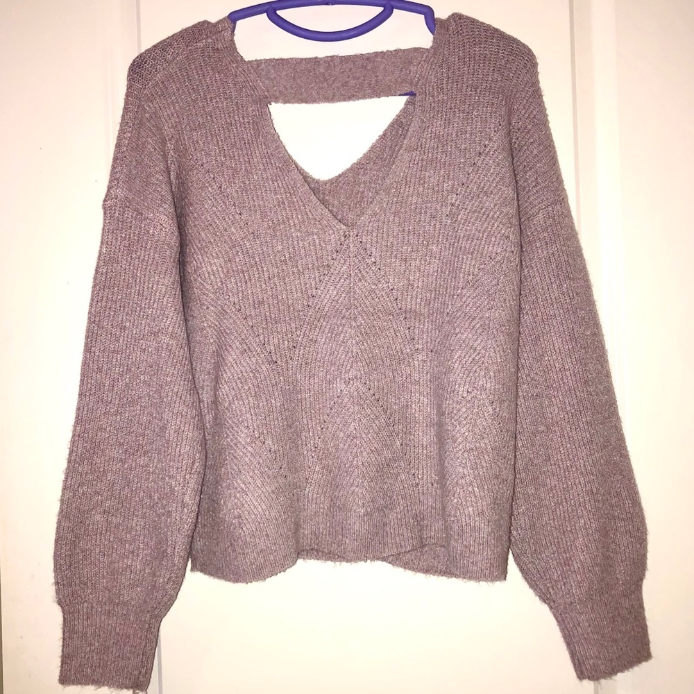 Keyhole-back sweater